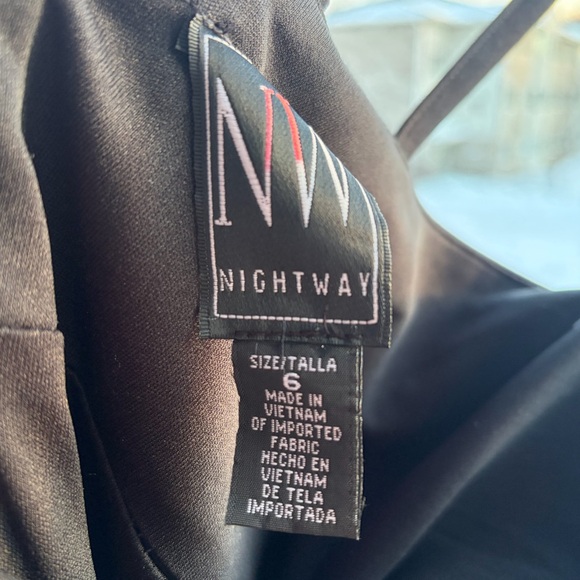 🆕 ✨ Nightway Black Rhinestone Embellished Gown Formal Evening Maxi Dress Size 6 - Picture 13 of 15